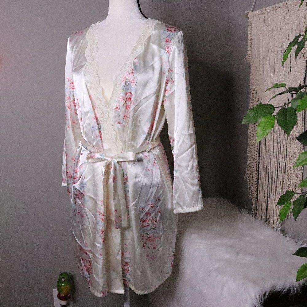 Pink K | Floral Satin Lace Robe Small‎